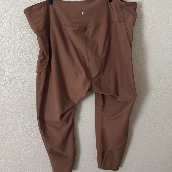 Women’s Plus Size Old Navy Active Powersoft High Rise Leggings, 4X, Brown - Picture 5 of 5